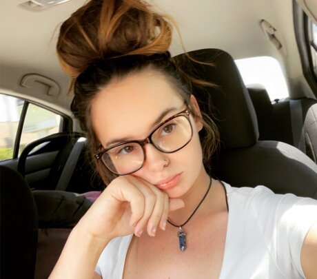 Yellowrose Leak von OnlyFans-Inhalten