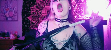 Vivian Vi OnlyFans Inhalte