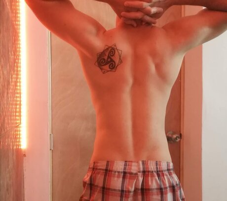 Andy Saenx Nacktpornos auf OnlyFans