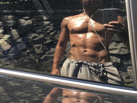 King Handsome Nacktbilder OnlyFans