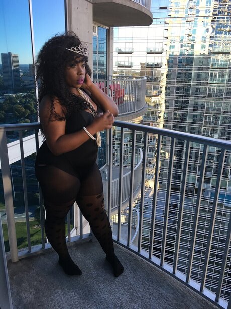 PrettyBrownBrown_ Geleakte OnlyFans-Inhalte