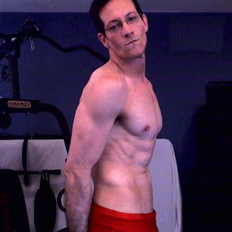 Master Sexy Trevor Fit Hung Top Oben ohne OnlyFans