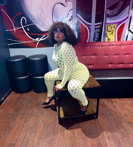 illNaNa OnlyFans nackte Brüste