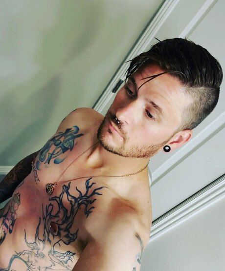 Spac3cas OnlyFans-Bilder
