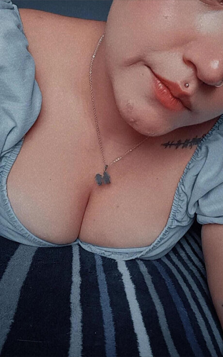 LUNA butterfly_ Nacktbilder geleakt OnlyFans Aufgedeckt