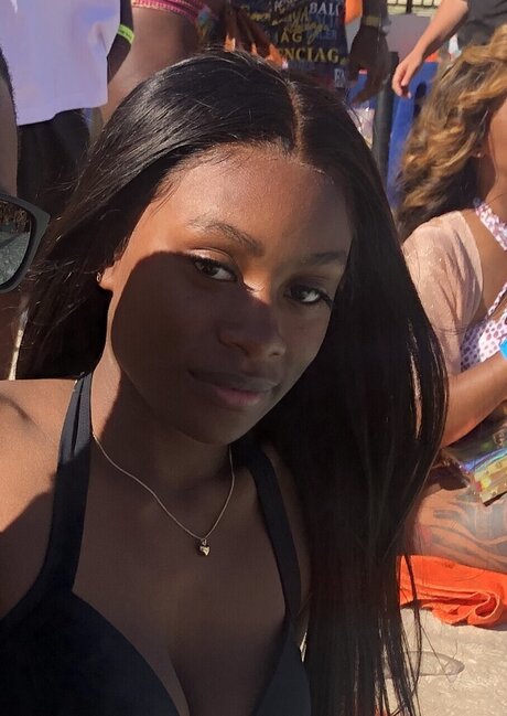 Kay Now What OnlyFans explizite Inhalte