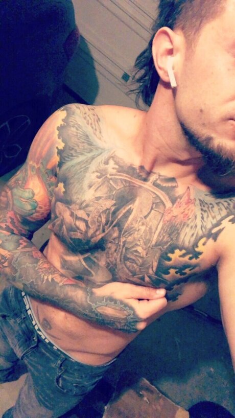 Sikzlol OnlyFans schlank