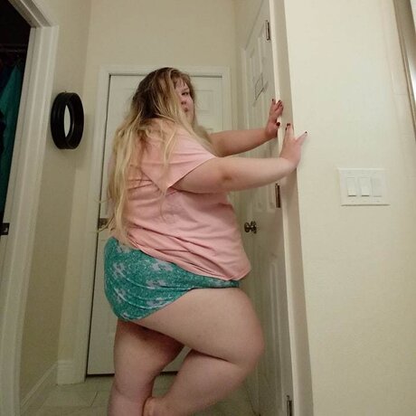 Pennie TOP 7 2 OnlyFans Nacktfotos