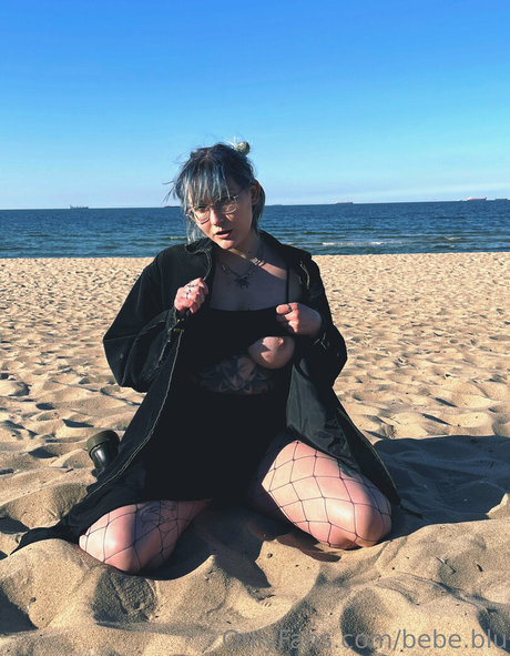 bebe blu Nackt geleakt OnlyFans