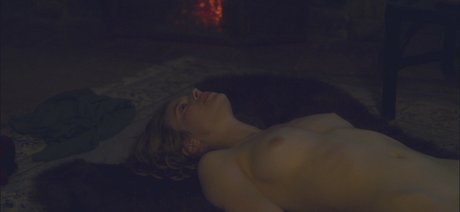 Lou de Laage OnlyFans Nackt Leaks