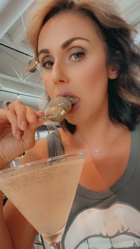 ulauryn gemini OnlyFans geleakte Pornografie