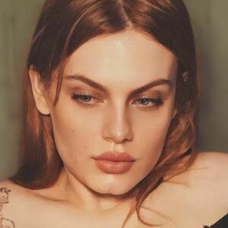 Foxy Bellyne OnlyFans Leak