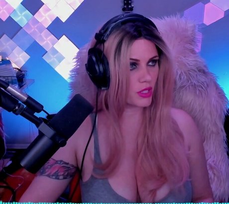 scxrlet64 Nackt OnlyFans