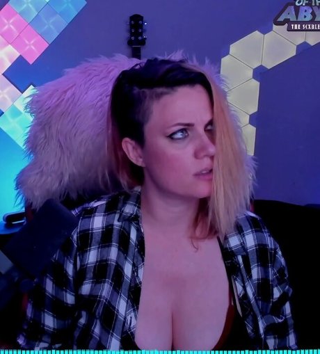 scxrlet64 OnlyFans Nackt Leak