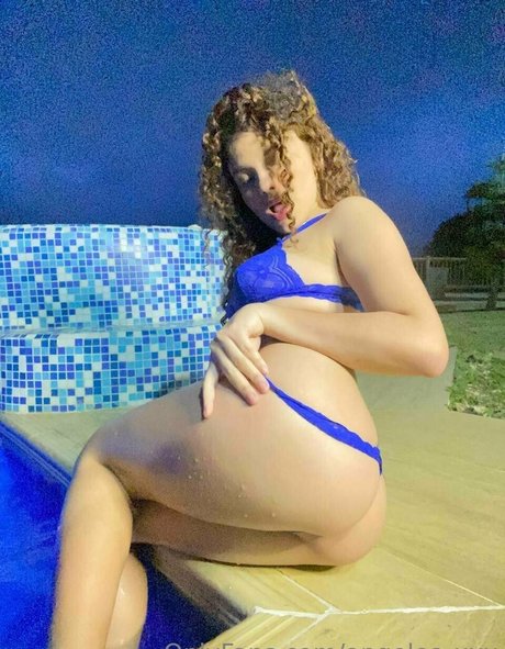 angeles xxx Nackt auf OnlyFans Leak