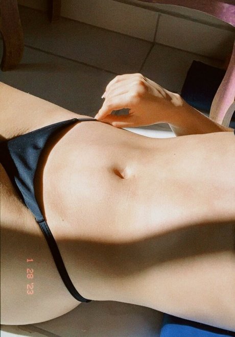 ll4r1 OnlyFans kostenlos geleakt