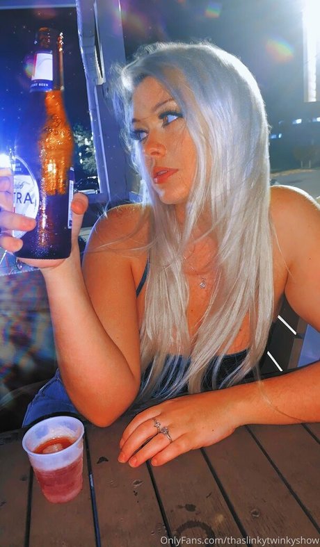 thaslinkytwinkyshow OnlyFans Leak Pornografie