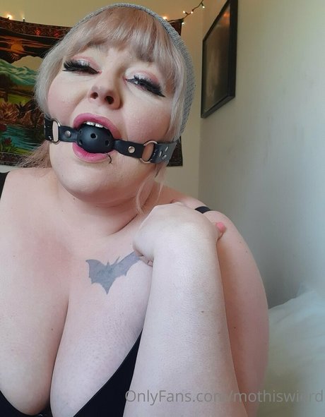 mothisweird Nackt auf OnlyFans Leaks