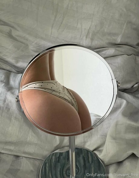 evans feet OnlyFans Striptease