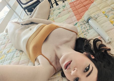 wildflowerfaye OnlyFans-Pornos