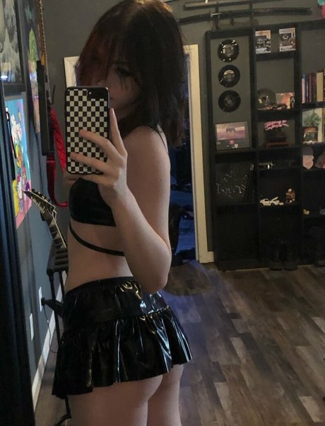 beehasleft Kostenlose OnlyFans-Pornos