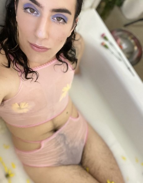 Cockteautwink OnlyFans nackte Brüste