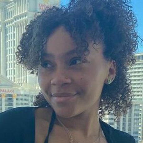 _me momo_ OnlyFans geleakt