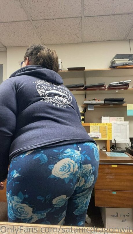 satanicdragonwitch OnlyFans Leaked