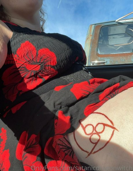 satanicdragonwitch OnlyFans Sex Leaks