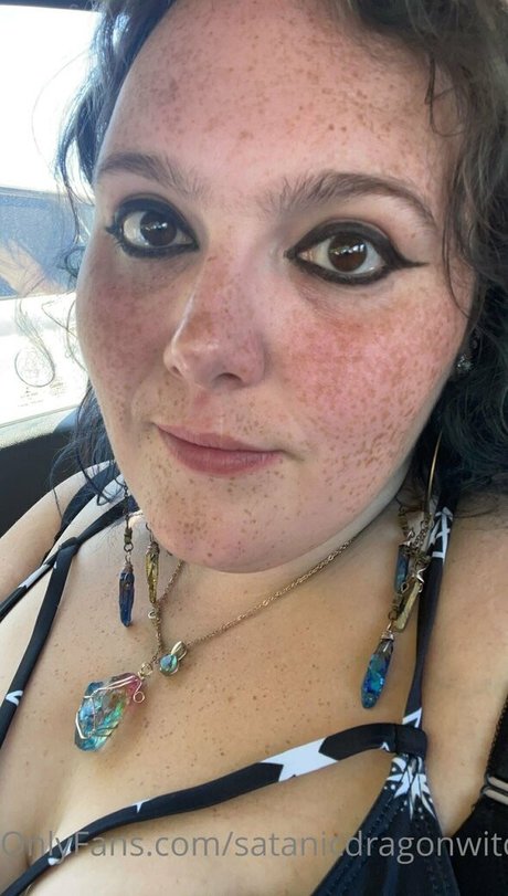 satanicdragonwitch OnlyFans Nackt