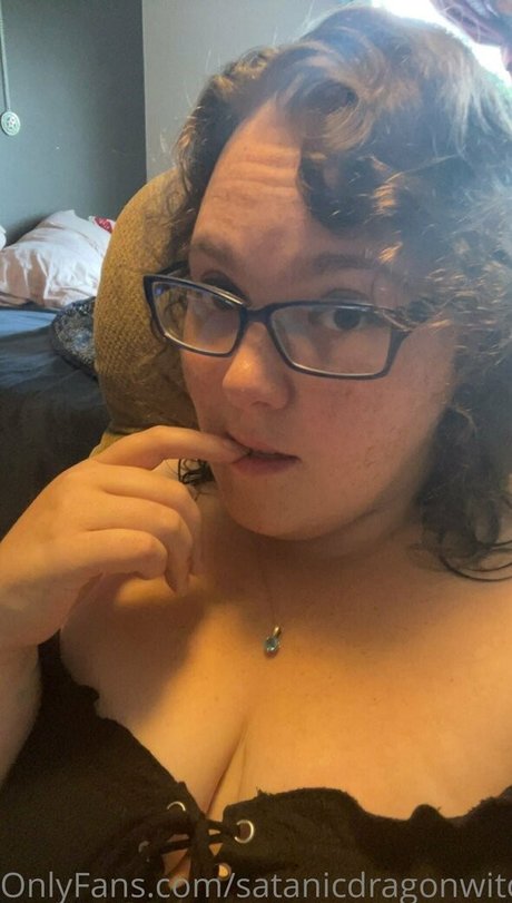 satanicdragonwitch Leak von OnlyFans