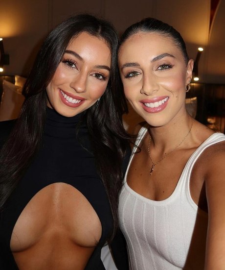 Phoebe Chakar OnlyFans Striptease