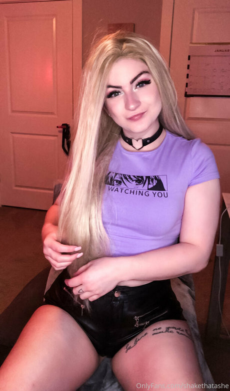 shakethatashe OnlyFans