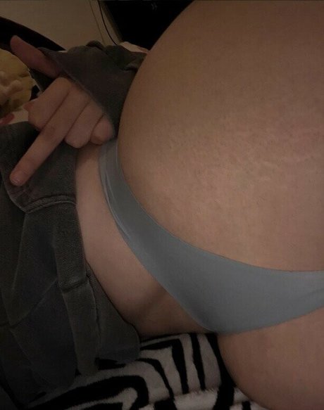 Ae bgirl01 OnlyFans Nacktbilder