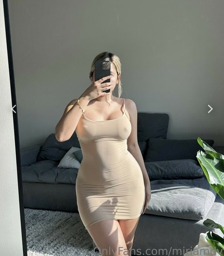 Miriammdv Nacktbilder von OnlyFans geleakt