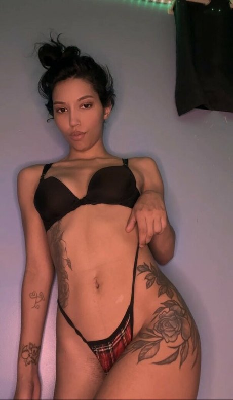 Kittenfox19 OnlyFans Striptease