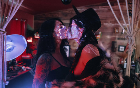 ohrangutangerotica OnlyFans Fotos