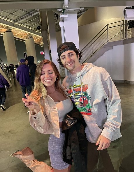 Taylor Mathis Nackt auf OnlyFans