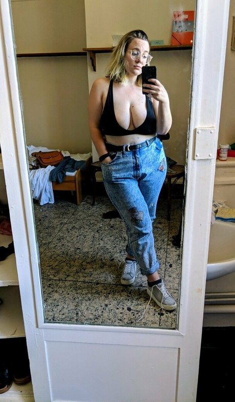 Mx Max OnlyFans Pornografie