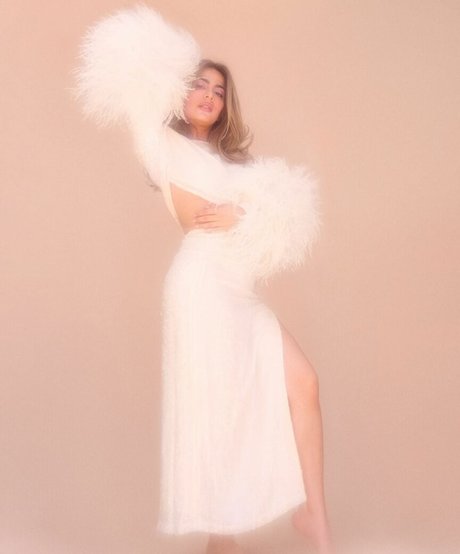 Emeraude Toubia Leaked OnlyFans Bilder