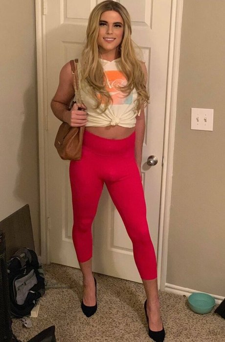 noellenights OnlyFans-Bilder geleakt