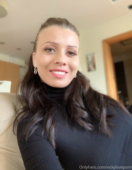 vickyloveporn OnlyFans-Leak