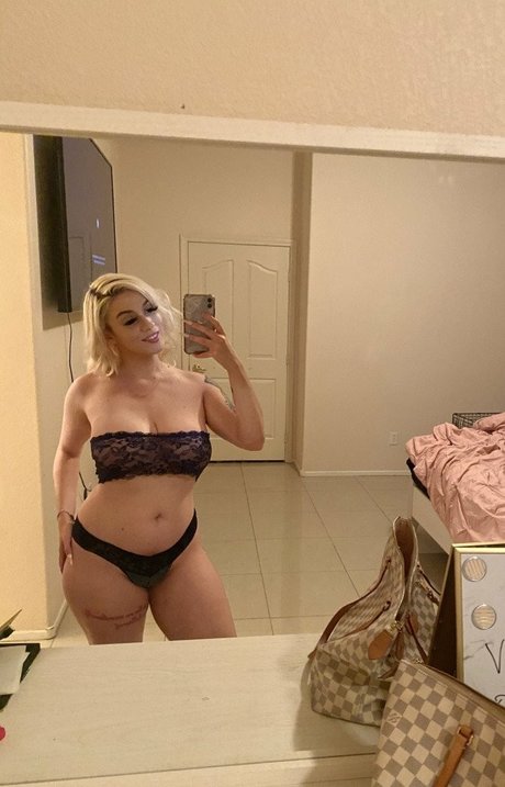 pawgemily1 OnlyFans Leak