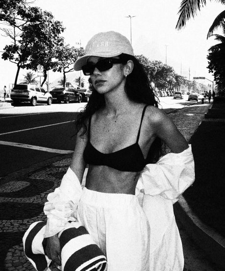 Manu Gavassi Leak von OnlyFans-Inhalten