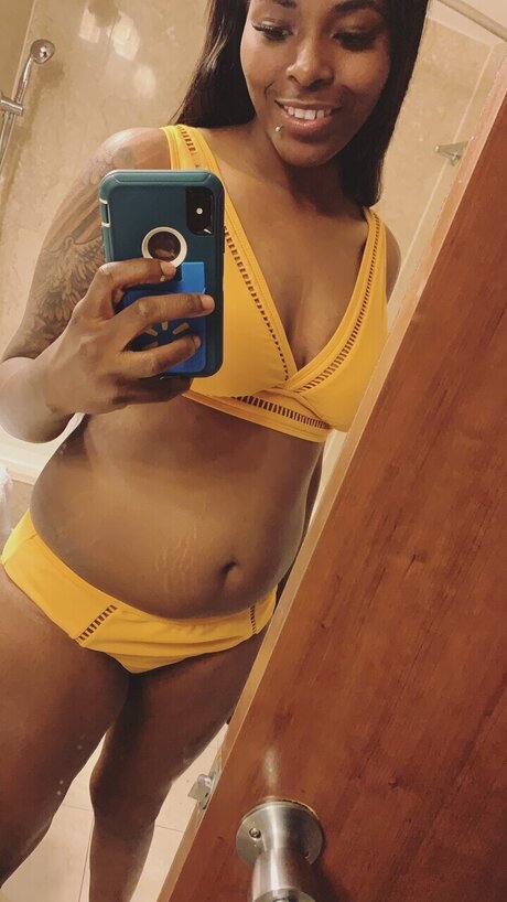 BBB Nacktbilder von OnlyFans