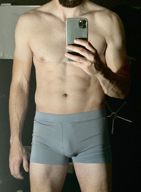 Malik321go NurlyFans-Brüste