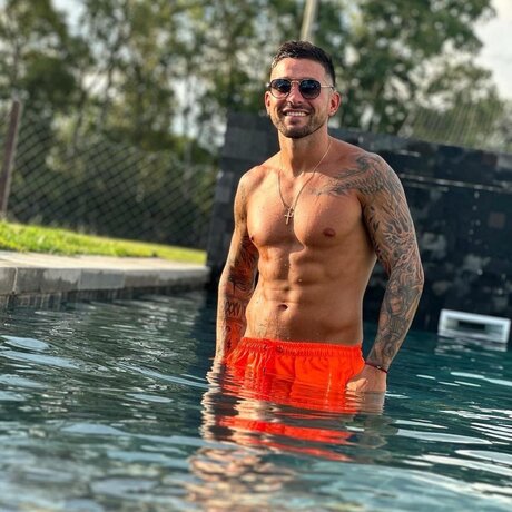 Toche OnlyFans Pornografie