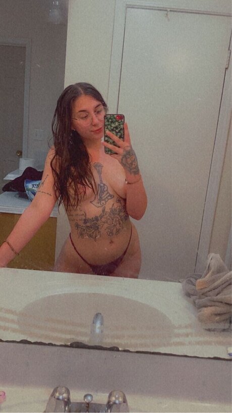 Smokahontas Leaks von Nacktbildern auf OnlyFans