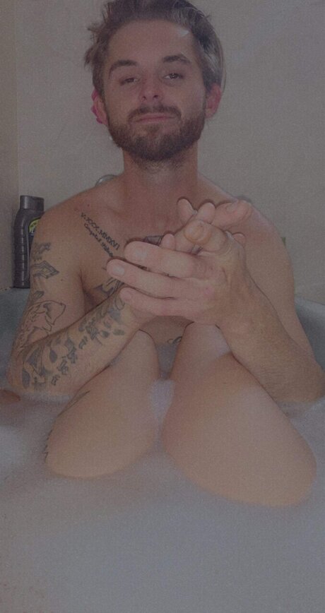 BigOlMike_ OnlyFans nackte Brüste