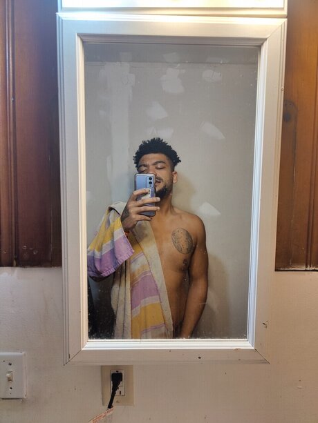 Mikelowreymighthit OnlyFans nackt